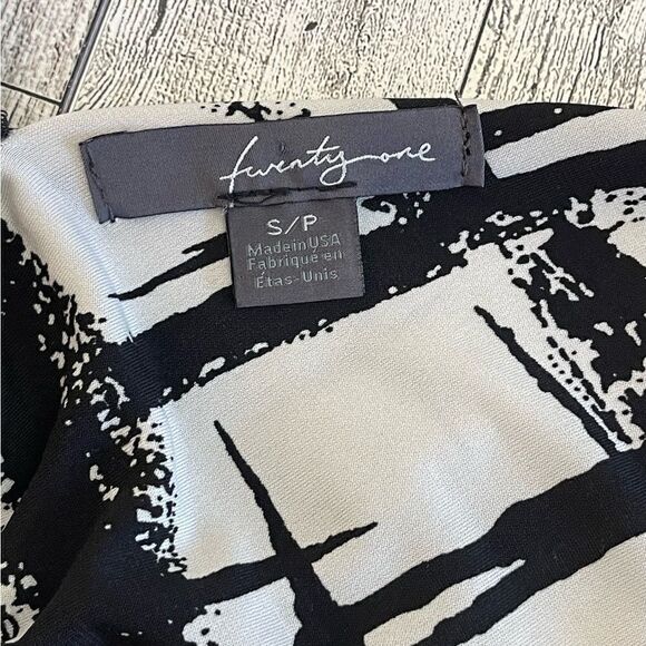 Twenty One Dress Size Small - Picture 3 of 6